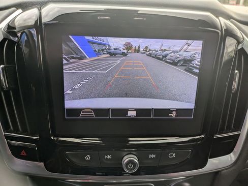 Used 2021 Chevrolet Traverse LT w/ LPO, Floor Liner Package image 18