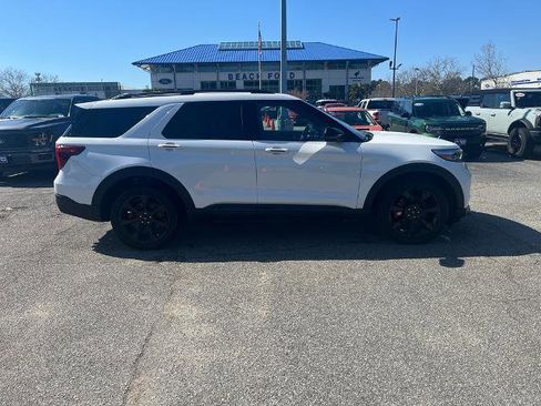 Certified 2024 Ford Explorer ST w/ Equipment Group 401A image 4