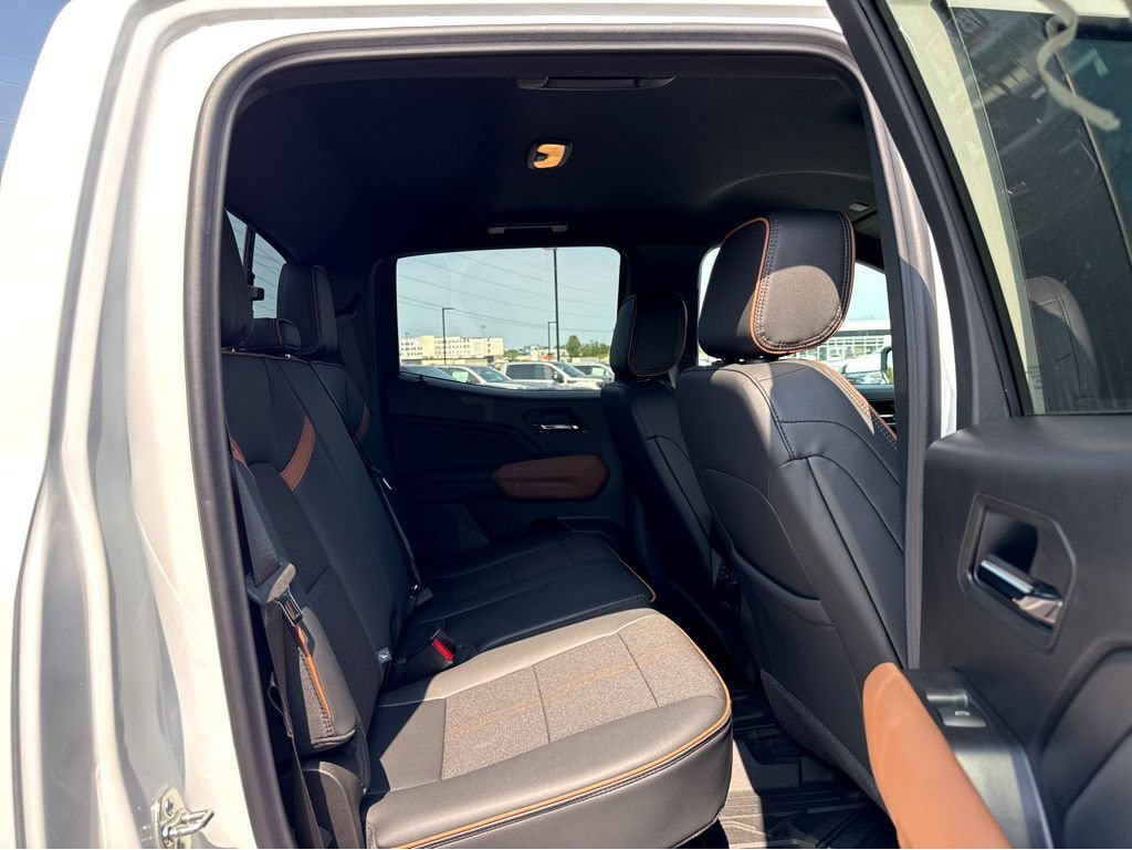 New 2026 GMC Canyon AT4 AWD/4WD image 6