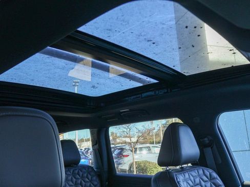 New 2026 Nissan Armada Platinum image 11