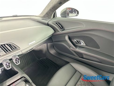 Used 2022 Audi R8 V10 performance image 30