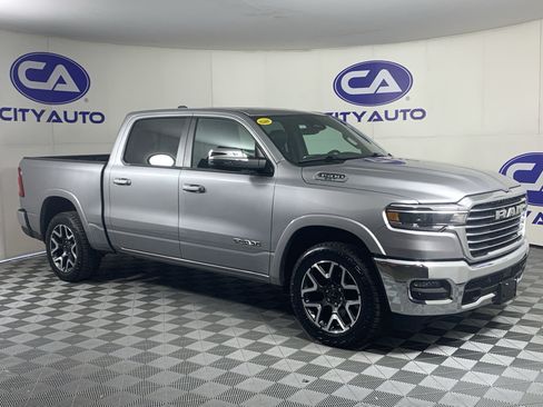 Used 2025 RAM 1500 Laramie AWD/4WD image 1
