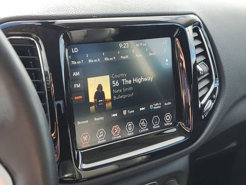 Used 2019 Jeep Compass Limited w/ Safety & Security Group AWD/4WD image 26
