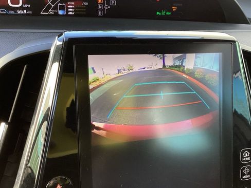 Used 2018 Toyota Prius Prime Advanced image 17