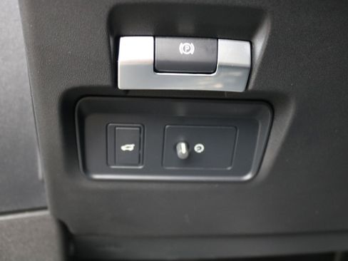 Used 2020 Land Rover Range Rover Evoque S AWD/4WD image 18