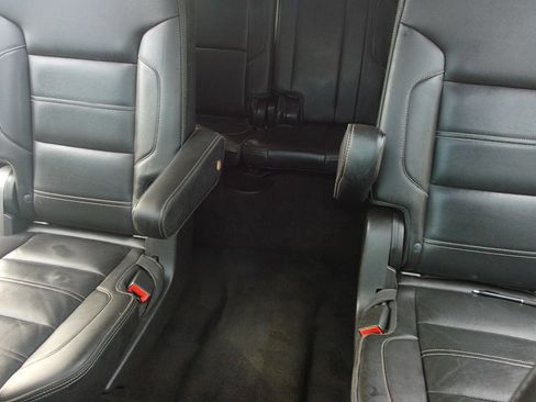 Used 2015 GMC Yukon XL Denali w/ Open Road Package RWD image 25