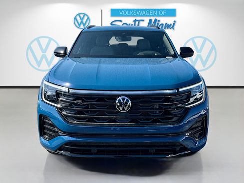 New 2026 Volkswagen Atlas Cross Sport SEL R-Line image 2