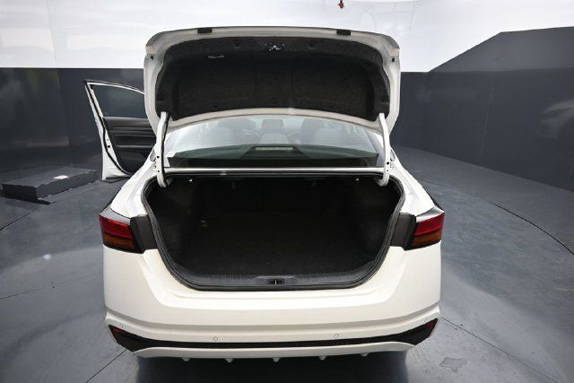 Used 2025 Nissan Altima 2.5 SV FWD image 26