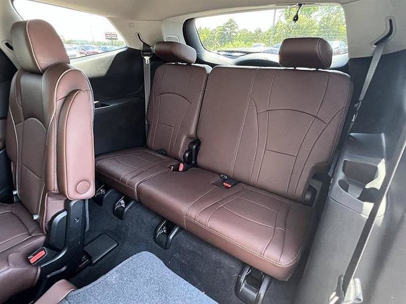Used 2019 Buick Enclave Avenir w/ Avenir Technology Package FWD image 40