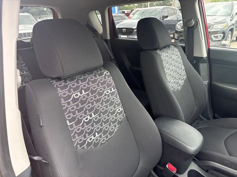 Used 2010 Kia Soul + w/ Audio Pkg FWD image 23