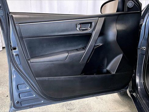 Used 2016 Toyota Corolla S image 25