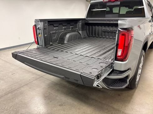 New 2026 GMC Sierra 1500 Denali w/ Denali Reserve Package AWD/4WD image 17