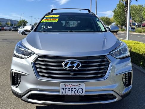 Used 2017 Hyundai Santa Fe Limited AWD/4WD image 2