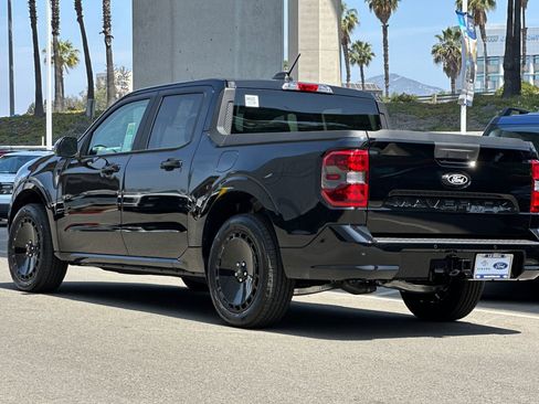 New 2025 Ford Maverick Lobo image 5