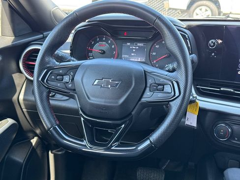 Used 2024 Chevrolet Trax RS w/ Driver Confidence Package FWD image 22