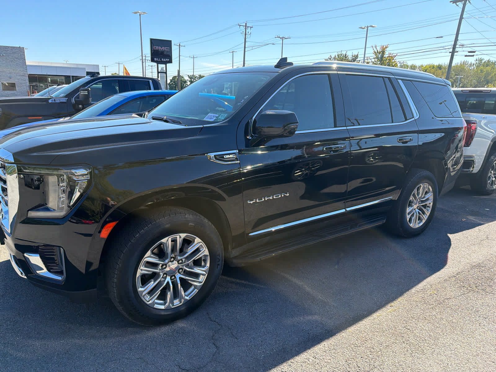 Used 2023 GMC Yukon SLT w/ SLT Premium Package AWD/4WD image 21