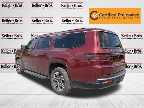 Used 2025 Jeep Wagoneer L 4WD image 5
