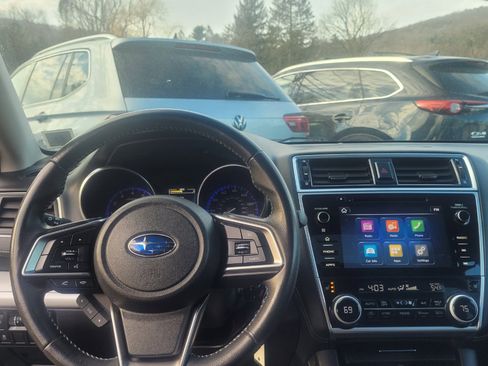 Used 2018 Subaru Outback 2.5i Premium image 16