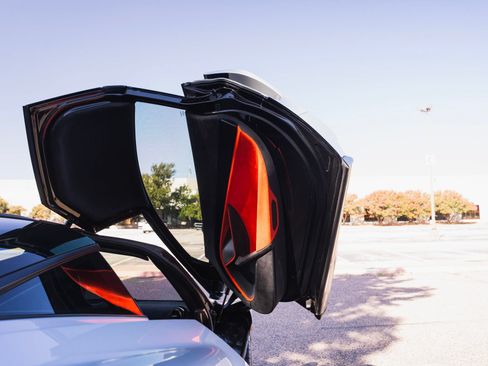 Used 2021 McLaren 765LT RWD image 84