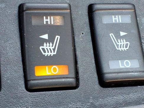 Used 2015 Nissan Sentra SR image 9