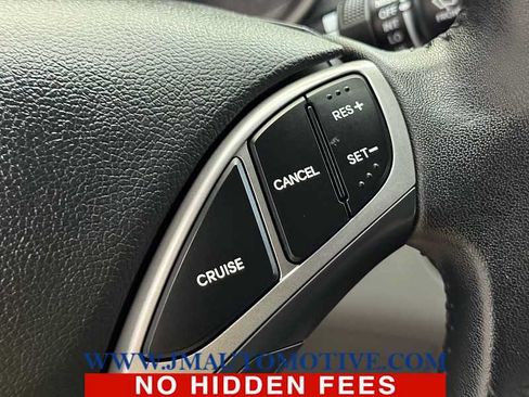 Used 2013 Hyundai Elantra Limited w/ Technology Pkg FWD image 36