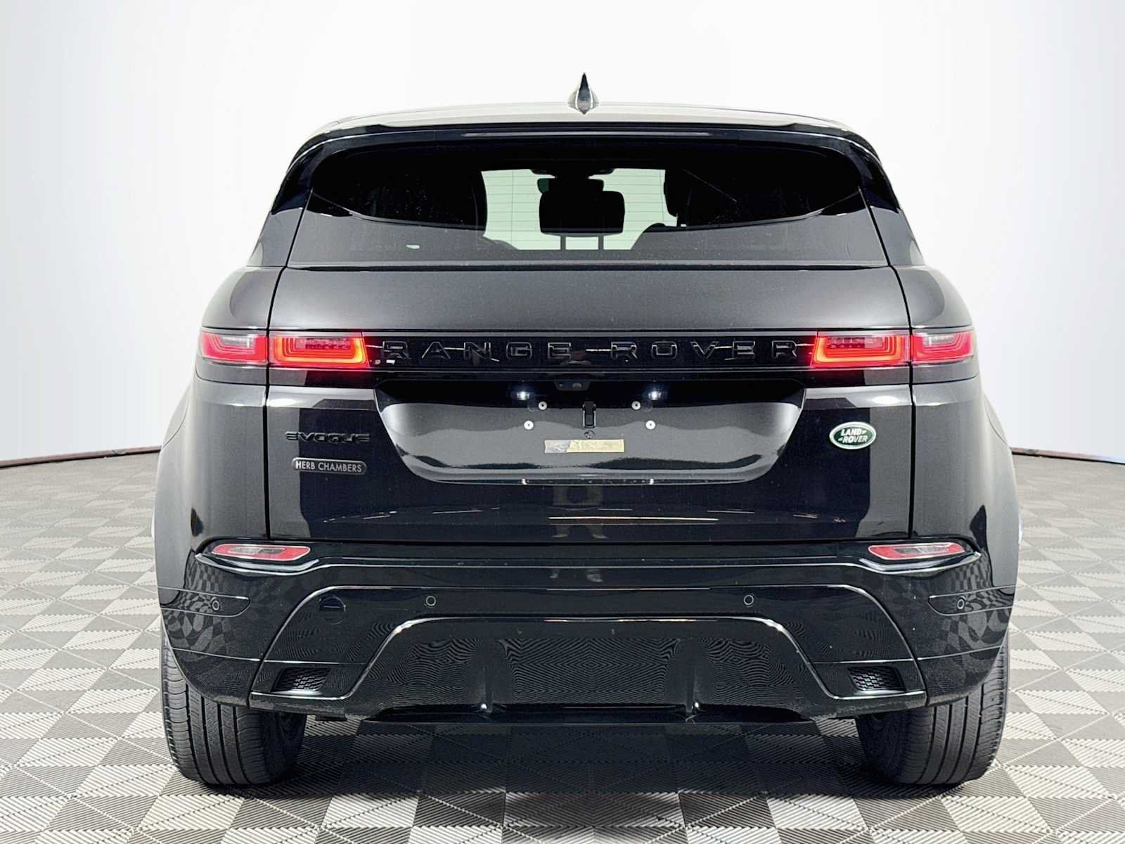 Used 2023 Land Rover Range Rover Evoque R-Dynamic S AWD/4WD image 6