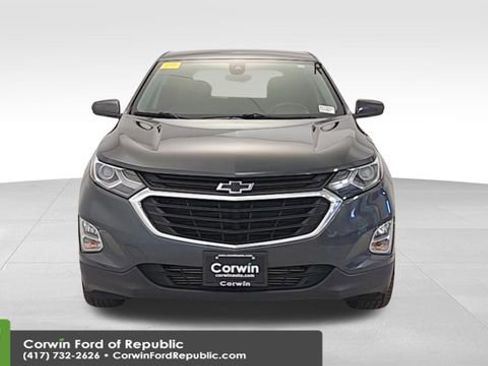 Used 2020 Chevrolet Equinox LT w/ Driver Convenience Package image 2