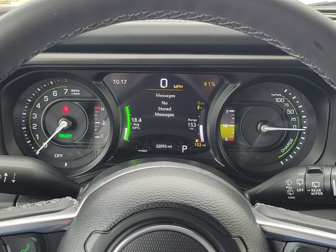 Used 2025 Jeep Wrangler Sahara w/ Safety Group AWD/4WD image 18