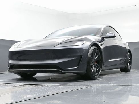 Used 2024 Tesla Model 3 Performance image 53