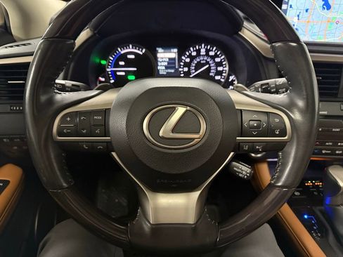 Used 2022 Lexus RX 450h AWD w/ Luxury Package image 11
