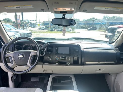 Used 2007 Chevrolet Silverado 1500 LT w/ Suspension Package, Off-Road" AWD/4WD image 11