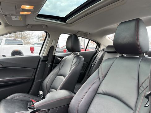 Used 2015 MAZDA MAZDA3 i Grand Touring image 24