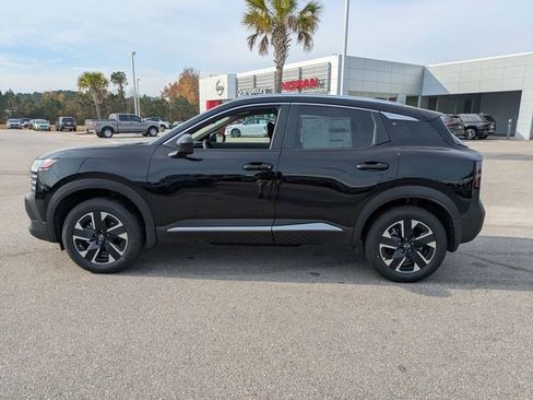 New 2026 Nissan Kicks SV w/ SV Premium Package AWD/4WD image 6