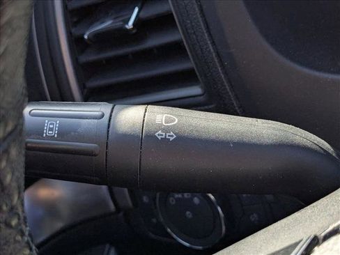 Used 2018 Ford Explorer XLT w/ Equipment Group 202A image 17