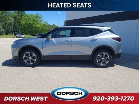 Used 2023 Chevrolet Blazer LT AWD/4WD image 3
