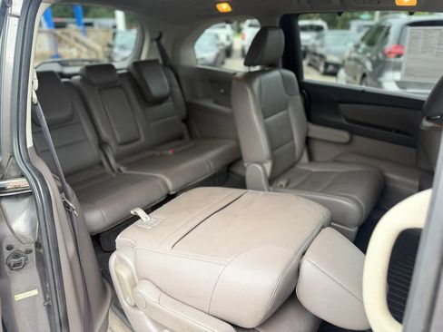 Used 2013 Honda Odyssey Touring Elite image 15