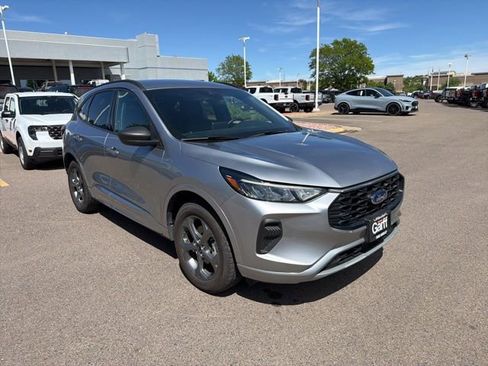 Used 2024 Ford Escape ST-Line AWD/4WD image 7