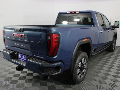 New 2026 GMC Sierra 2500 Denali w/ Denali Reserve Package AWD/4WD image 30