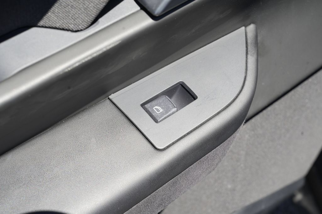 Used 2023 Fisker Ocean Extreme AWD/4WD image 28