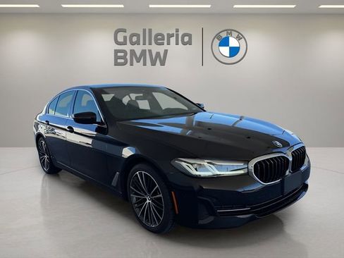 Used 2023 BMW 530i w/ Convenience Package image 4