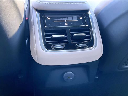 New 2026 Volvo XC90 T8 Plus w/ Protection Package Premier image 16