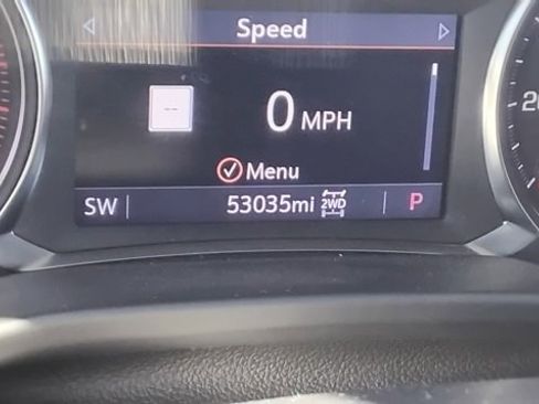 Used 2023 GMC Acadia SLT image 34