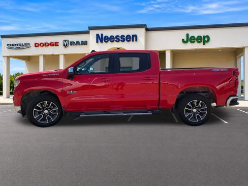 Used 2024 Chevrolet Silverado 1500 LT w/ Texas Edition Plus AWD/4WD image 4