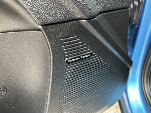 Used 2016 Dodge Challenger SRT Hellcat image 17