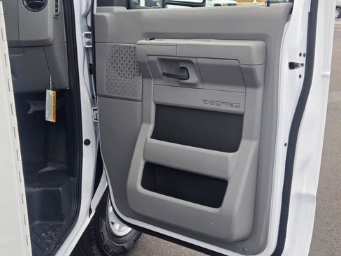 New 2026 Ford E-350 and Econoline 350 Super Duty w/ Power Equipment Group image 4