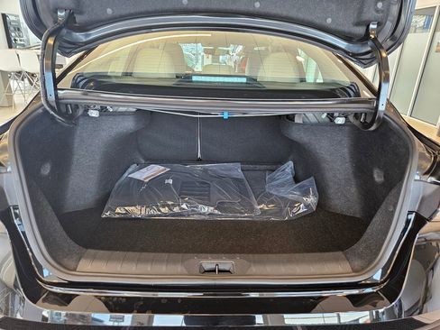 New 2026 Nissan Sentra SL w/ Floor Mat Package FWD image 32