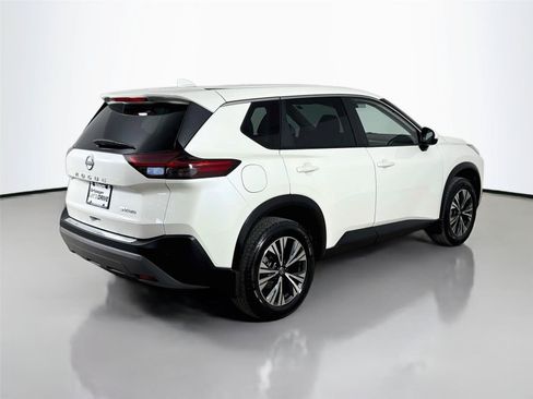 Used 2023 Nissan Rogue SV AWD/4WD image 9