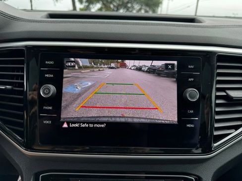 Used 2022 Volkswagen Atlas SEL AWD/4WD image 28