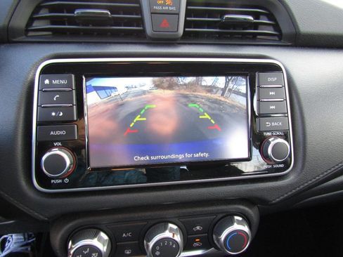 Used 2023 Nissan Versa S image 13