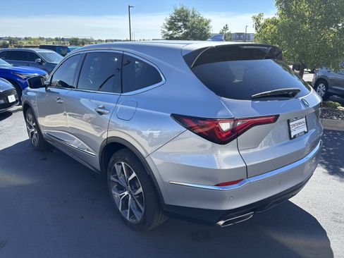 Used 2023 Acura MDX SH-AWD w/ Technology Package image 5